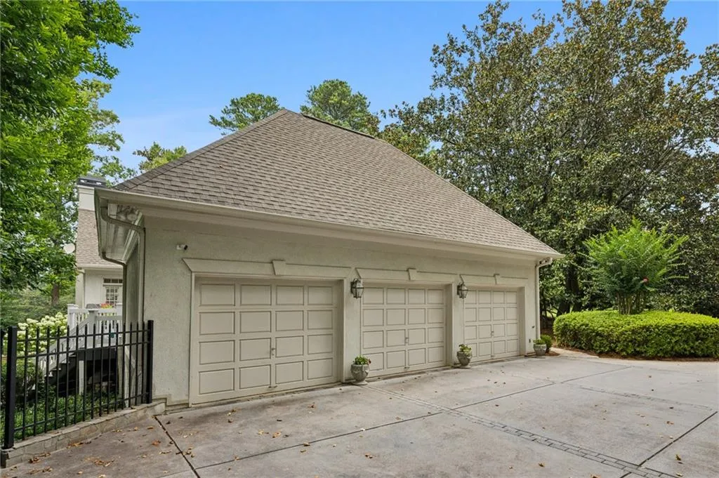 3-car garage