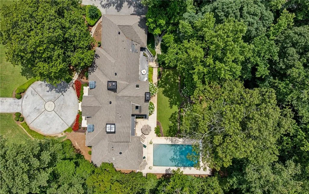 3460 Paces Valley Road Nw, Atlanta, Georgia 30327, 5 Bedrooms Bedrooms, ,4 BathroomsBathrooms,Residential,For Sale,3460 Paces Valley Road Nw,7613103