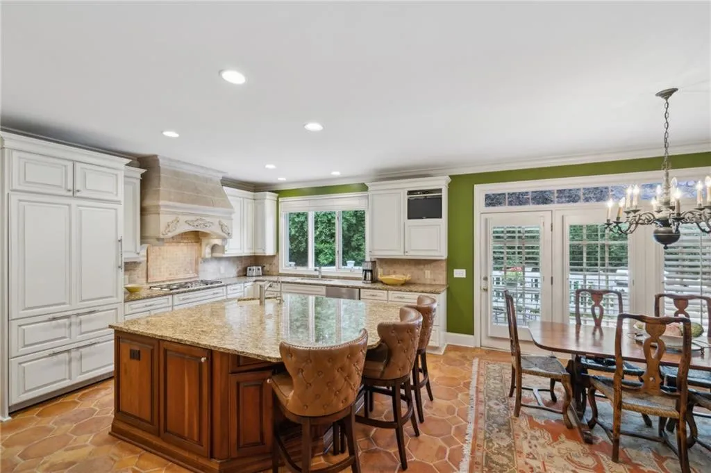 3460 Paces Valley Road Nw, Atlanta, Georgia 30327, 5 Bedrooms Bedrooms, ,4 BathroomsBathrooms,Residential,For Sale,3460 Paces Valley Road Nw,7613103