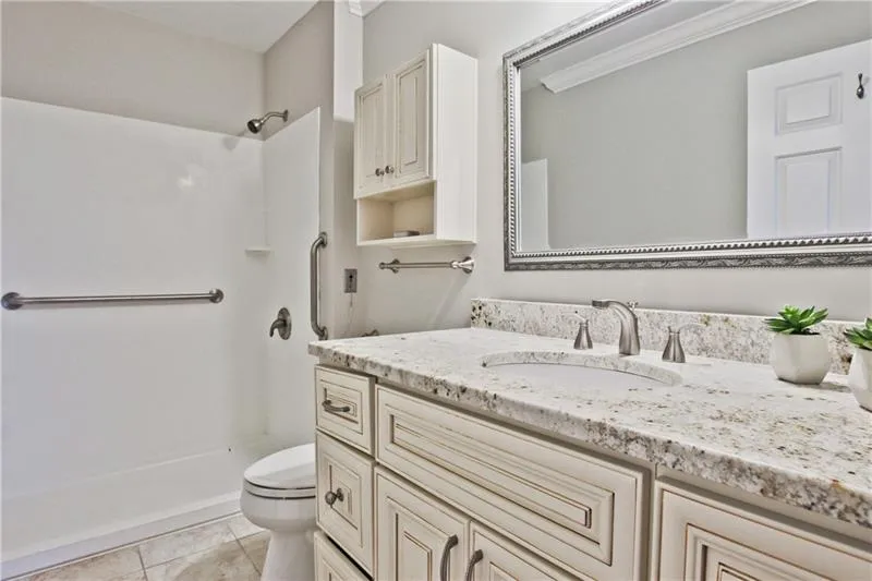 300 Johnson Ferry Road Ne Unit A604, Sandy Springs, Georgia 30328, 2 Bedrooms Bedrooms, ,2 BathroomsBathrooms,Residential,Sold,300 Johnson Ferry Road Ne Unit A604,6618286