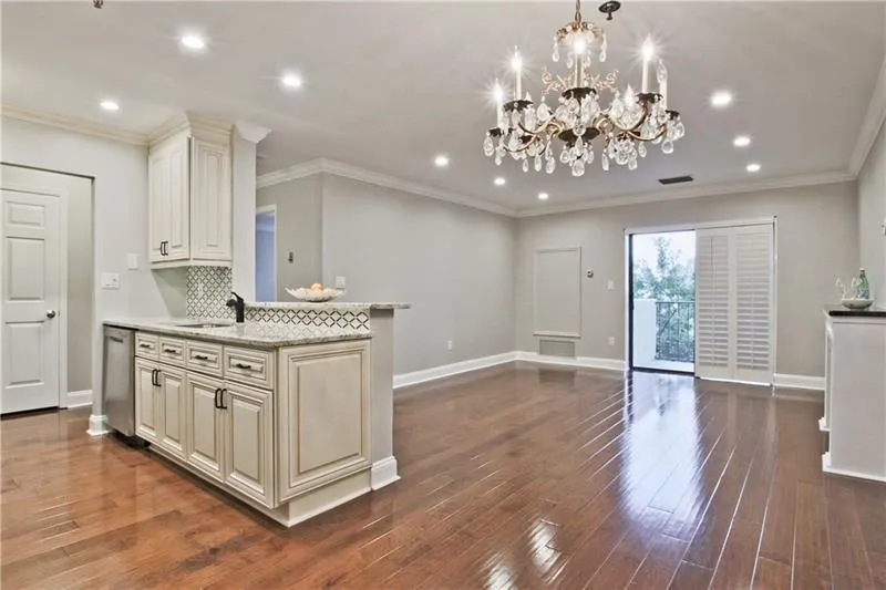 300 Johnson Ferry Road Ne Unit A604, Sandy Springs, Georgia 30328, 2 Bedrooms Bedrooms, ,2 BathroomsBathrooms,Residential,Sold,300 Johnson Ferry Road Ne Unit A604,6618286