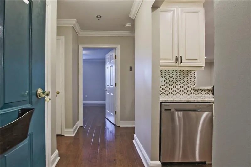 300 Johnson Ferry Road Ne Unit A604, Sandy Springs, Georgia 30328, 2 Bedrooms Bedrooms, ,2 BathroomsBathrooms,Residential,Sold,300 Johnson Ferry Road Ne Unit A604,6618286