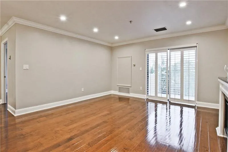 300 Johnson Ferry Road Ne Unit A604, Sandy Springs, Georgia 30328, 2 Bedrooms Bedrooms, ,2 BathroomsBathrooms,Residential,Sold,300 Johnson Ferry Road Ne Unit A604,6618286