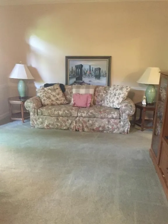 61 Willow Glen Ne Unit 61, Atlanta, Georgia 30342, 3 Bedrooms Bedrooms, ,2 BathroomsBathrooms,Residential,Sold,61 Willow Glen Ne Unit 61,5573656