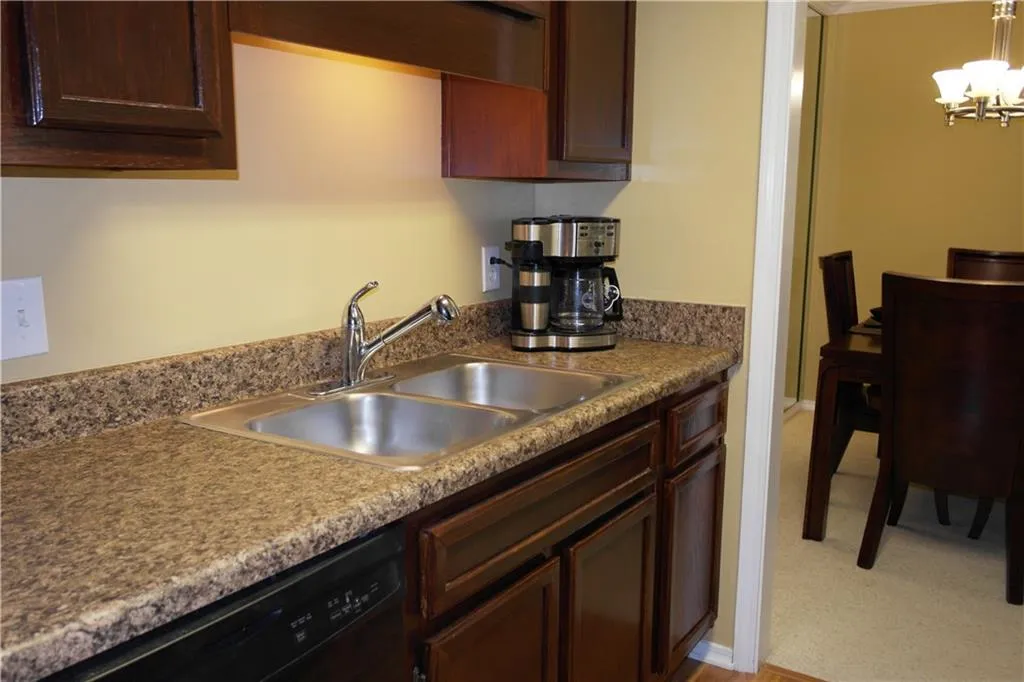 610 Gettysburg Place Unit 610, Sandy Springs, Georgia 30350, 2 Bedrooms Bedrooms, ,2 BathroomsBathrooms,Residential,Sold,610 Gettysburg Place Unit 610,5738956