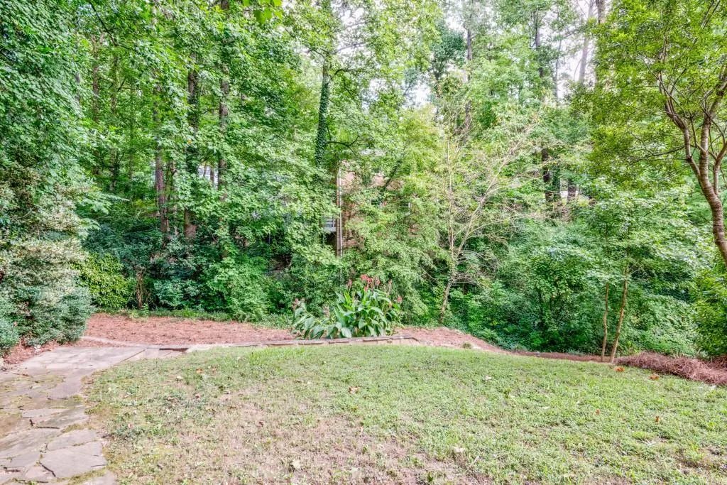 600 Amberidge Trail, Atlanta, Georgia 30328, 3 Bedrooms Bedrooms, ,2 BathroomsBathrooms,Residential,Sold,600 Amberidge Trail,5902184