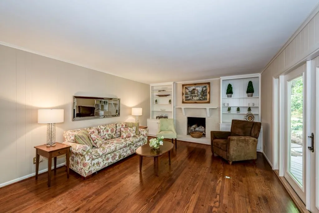 600 Amberidge Trail, Atlanta, Georgia 30328, 3 Bedrooms Bedrooms, ,2 BathroomsBathrooms,Residential,Sold,600 Amberidge Trail,5902184