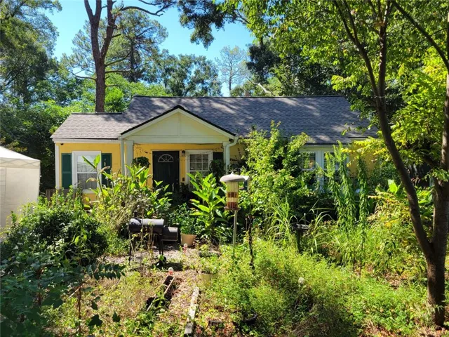 2042 Arlington Circle Nw, Atlanta, Georgia 30318