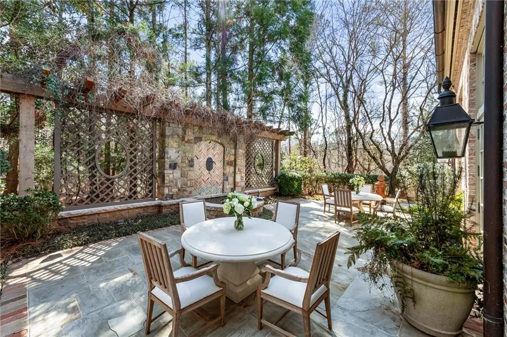 4380 Harris Trail Nw, Atlanta, Georgia 30327, 6 Bedrooms Bedrooms, 0 ,6 BathroomsBathrooms,Residential,For Sale,4380 Harris Trail Nw,7730118