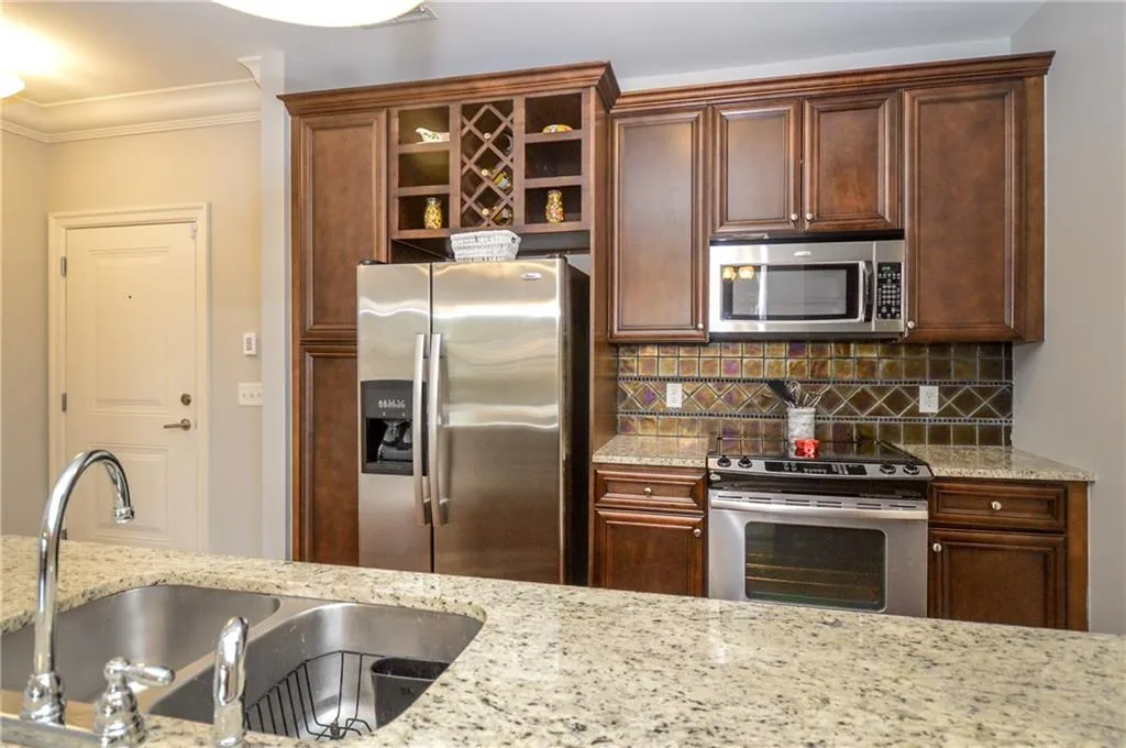 901 Ne Abernathy Road Unit 6120, Sandy Springs, Georgia 30328, 2 Bedrooms Bedrooms, ,2 BathroomsBathrooms,Residential,Sold,901 Ne Abernathy Road Unit 6120,5751934