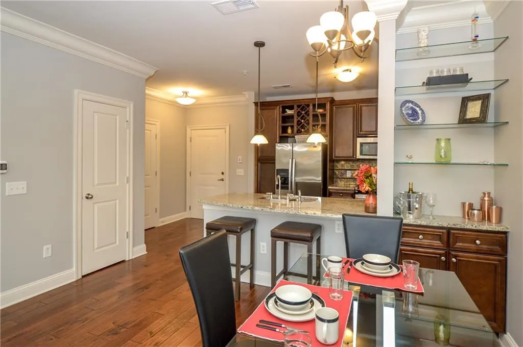 901 Ne Abernathy Road Unit 6120, Sandy Springs, Georgia 30328, 2 Bedrooms Bedrooms, ,2 BathroomsBathrooms,Residential,Sold,901 Ne Abernathy Road Unit 6120,5751934