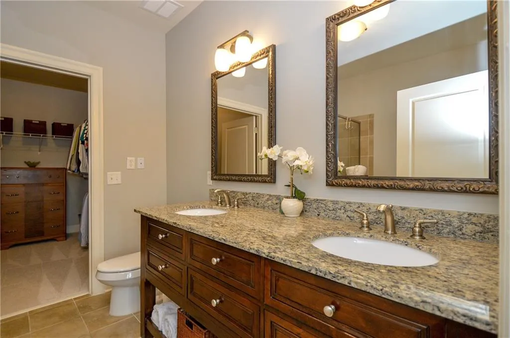 901 Ne Abernathy Road Unit 6120, Sandy Springs, Georgia 30328, 2 Bedrooms Bedrooms, ,2 BathroomsBathrooms,Residential,Sold,901 Ne Abernathy Road Unit 6120,5751934