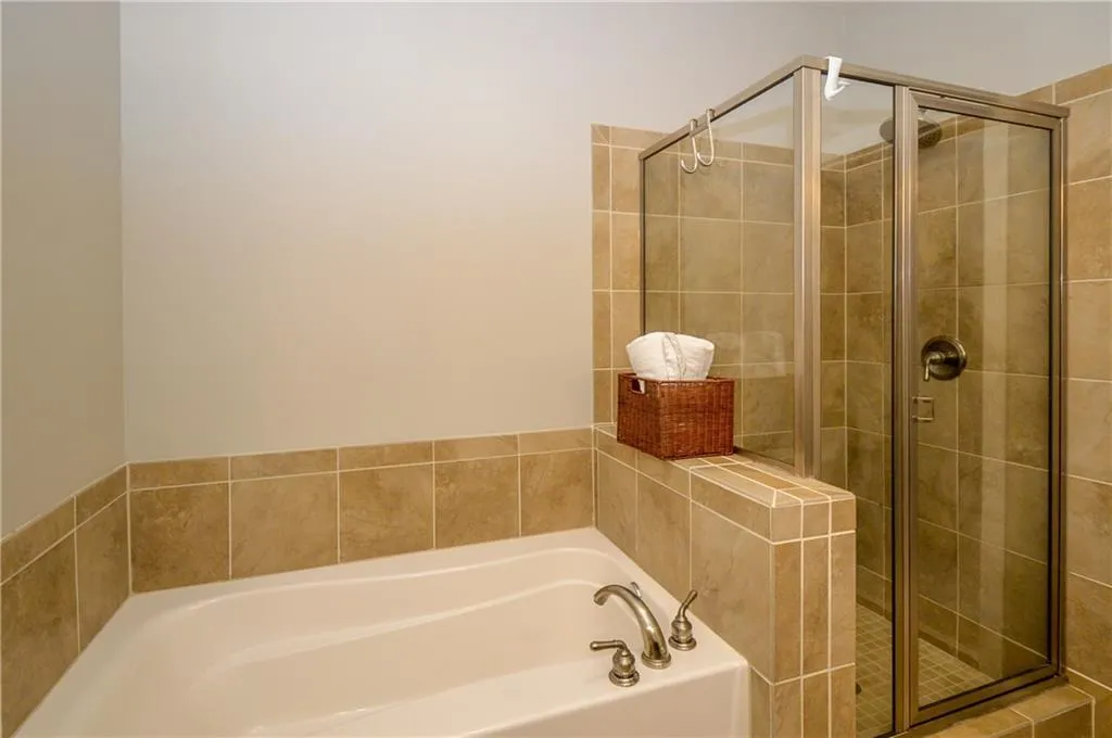 901 Ne Abernathy Road Unit 6120, Sandy Springs, Georgia 30328, 2 Bedrooms Bedrooms, ,2 BathroomsBathrooms,Residential,Sold,901 Ne Abernathy Road Unit 6120,5751934