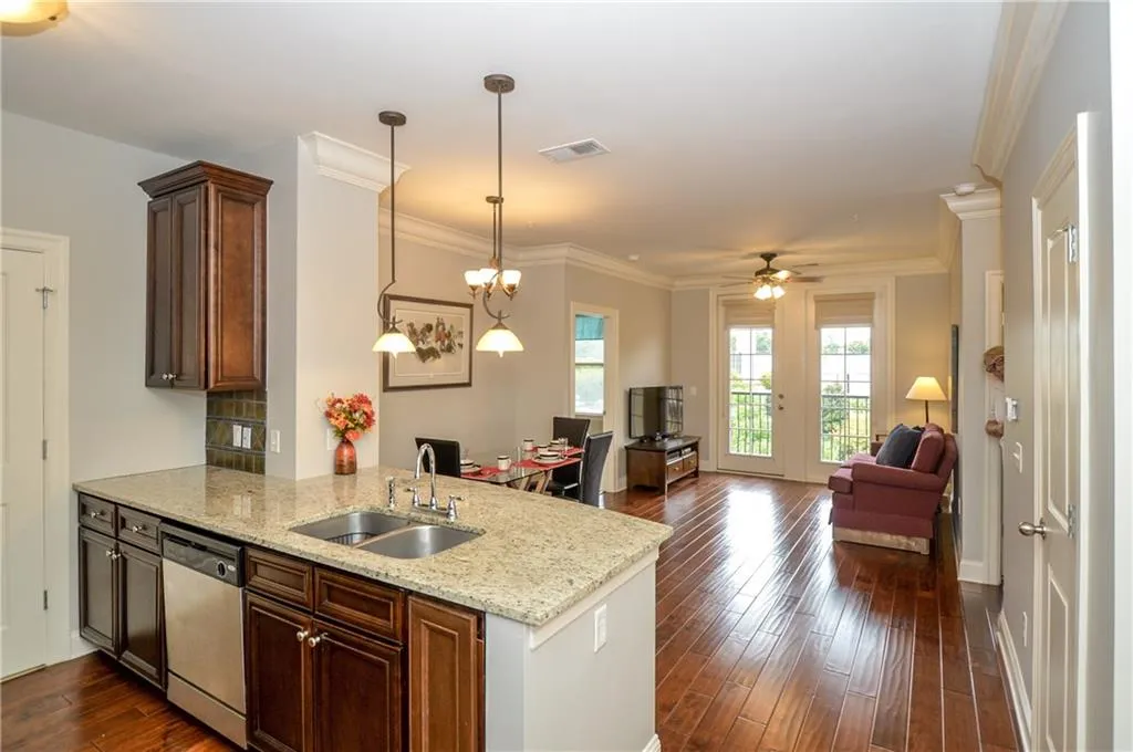 901 Ne Abernathy Road Unit 6120, Sandy Springs, Georgia 30328, 2 Bedrooms Bedrooms, ,2 BathroomsBathrooms,Residential,Sold,901 Ne Abernathy Road Unit 6120,5751934