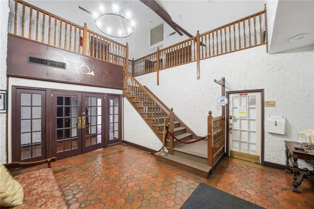 6851 Roswell Road Unit H29, Atlanta, Georgia 30328, 2 Bedrooms Bedrooms, ,2 BathroomsBathrooms,Residential,For Sale,6851 Roswell Road Unit H29,7674571