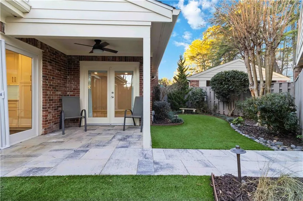 262 The South Chace, Atlanta, Georgia 30328, 2 Bedrooms Bedrooms, ,2 BathroomsBathrooms,Residential,Sold,262 The South Chace,7704696