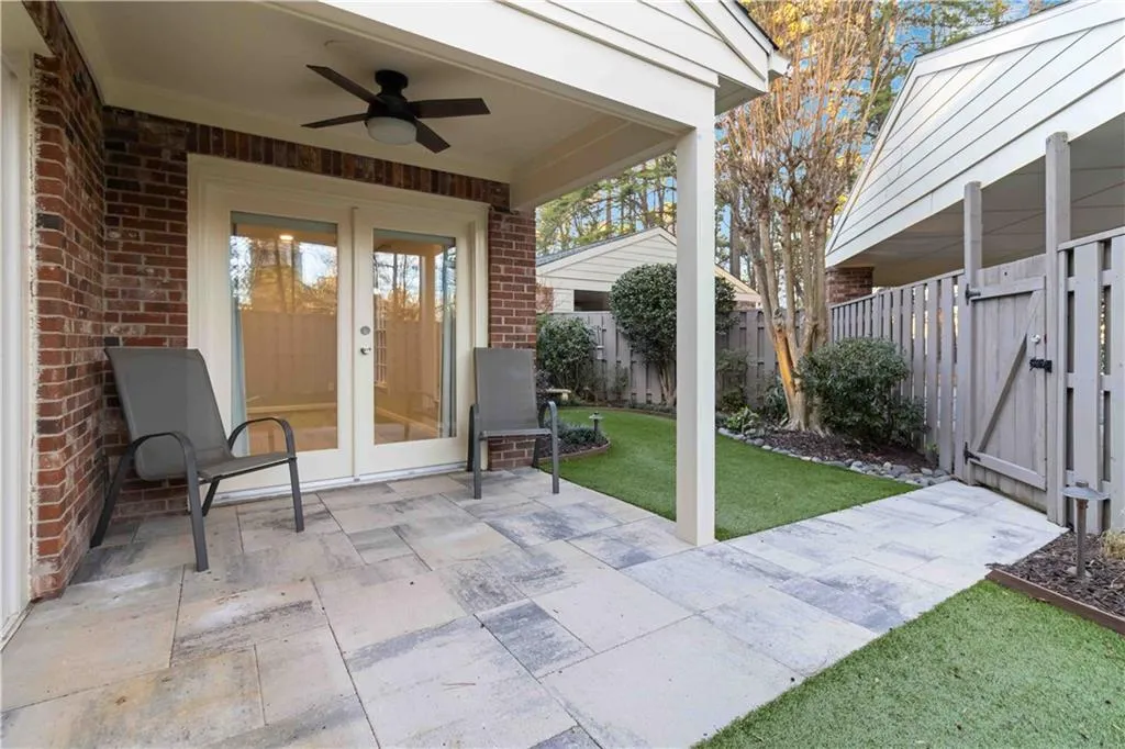 262 The South Chace, Atlanta, Georgia 30328, 2 Bedrooms Bedrooms, ,2 BathroomsBathrooms,Residential,Sold,262 The South Chace,7704696