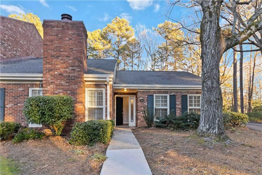262 The South Chace, Atlanta, Georgia 30328, 2 Bedrooms Bedrooms, ,2 BathroomsBathrooms,Residential,Sold,262 The South Chace,7704696