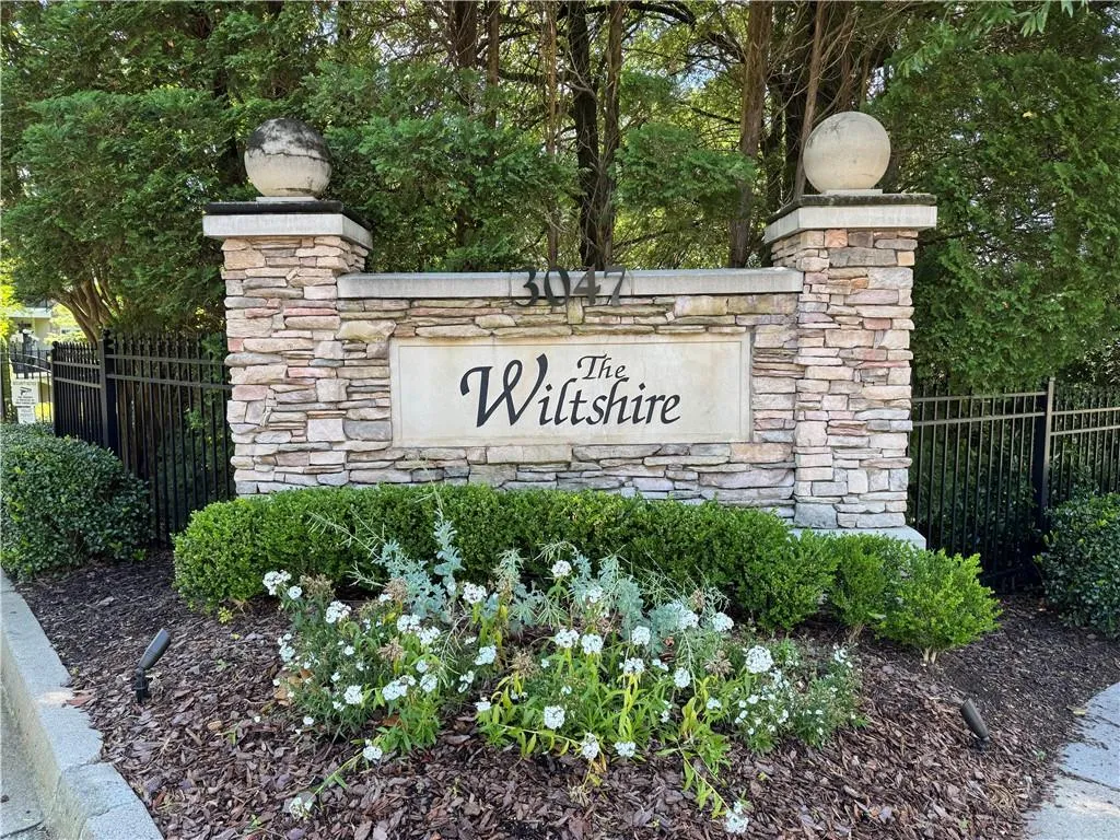 3047 Lenox Road Ne Unit 2105, Atlanta, Georgia 30324, 2 Bedrooms Bedrooms, ,2 BathroomsBathrooms,Residential,Sold,3047 Lenox Road Ne Unit 2105,7566875