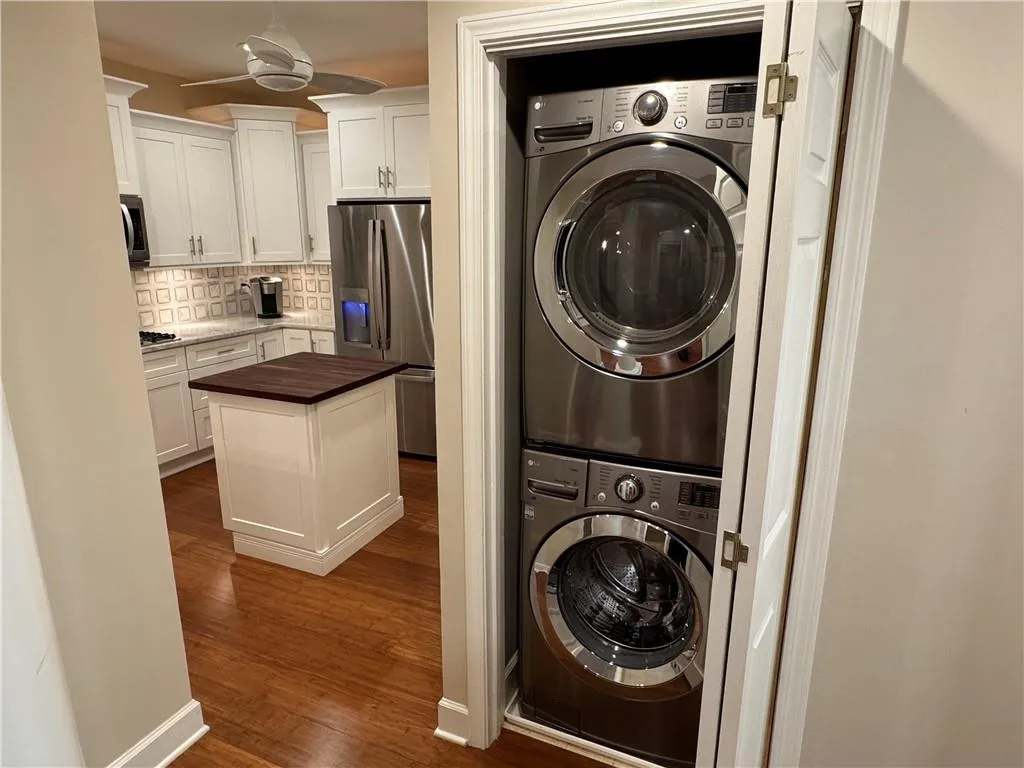 3047 Lenox Road Ne Unit 2105, Atlanta, Georgia 30324, 2 Bedrooms Bedrooms, ,2 BathroomsBathrooms,Residential,Sold,3047 Lenox Road Ne Unit 2105,7566875