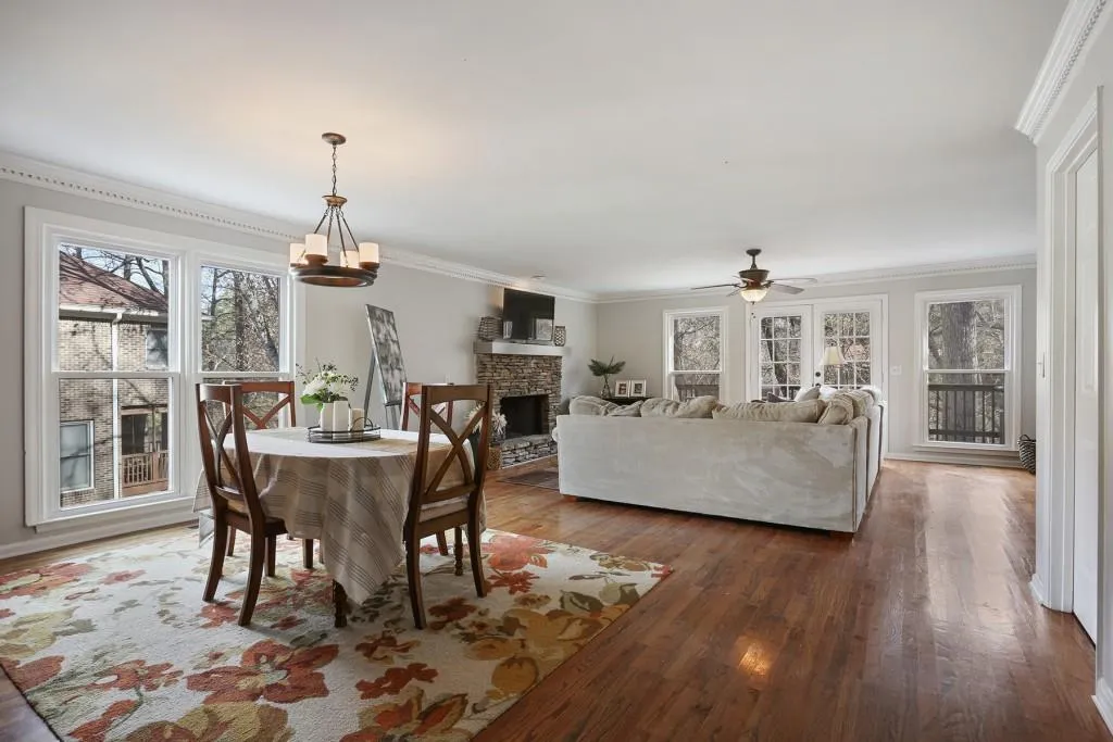 8895 Carroll Manor Drive, Sandy Springs, Georgia 30350, 3 Bedrooms Bedrooms, ,2 BathroomsBathrooms,Residential,Sold,8895 Carroll Manor Drive,6504895