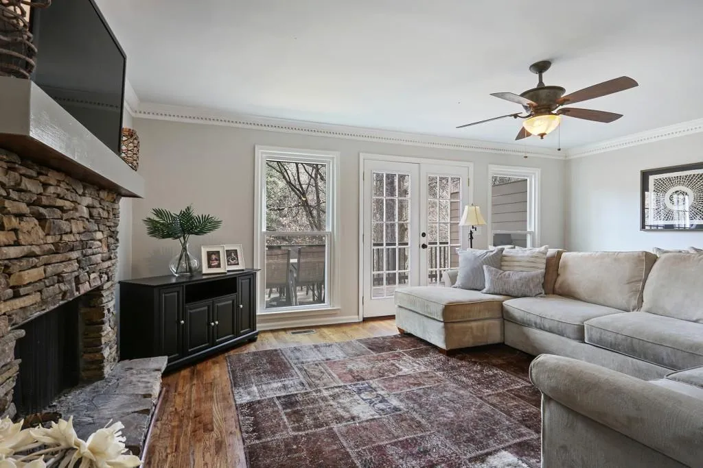 8895 Carroll Manor Drive, Sandy Springs, Georgia 30350, 3 Bedrooms Bedrooms, ,2 BathroomsBathrooms,Residential,Sold,8895 Carroll Manor Drive,6504895