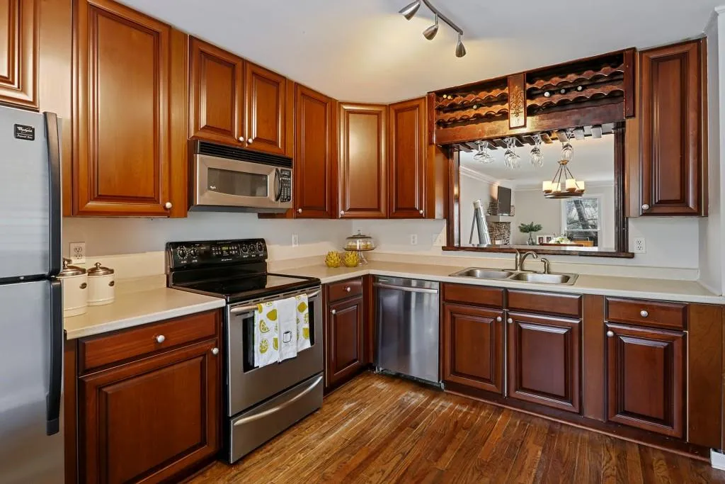 8895 Carroll Manor Drive, Sandy Springs, Georgia 30350, 3 Bedrooms Bedrooms, ,2 BathroomsBathrooms,Residential,Sold,8895 Carroll Manor Drive,6504895