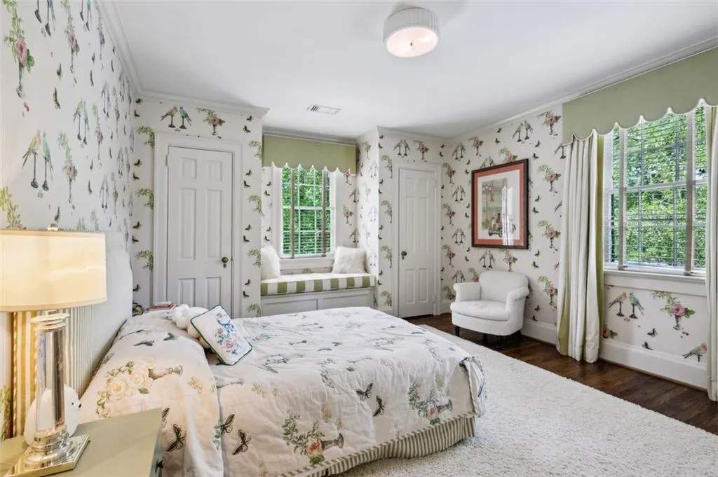 3086 Pine Valley Road, Atlanta, Georgia 30305, 4 Bedrooms Bedrooms, ,4 BathroomsBathrooms,Residential,For Sale,3086 Pine Valley Road,7648194