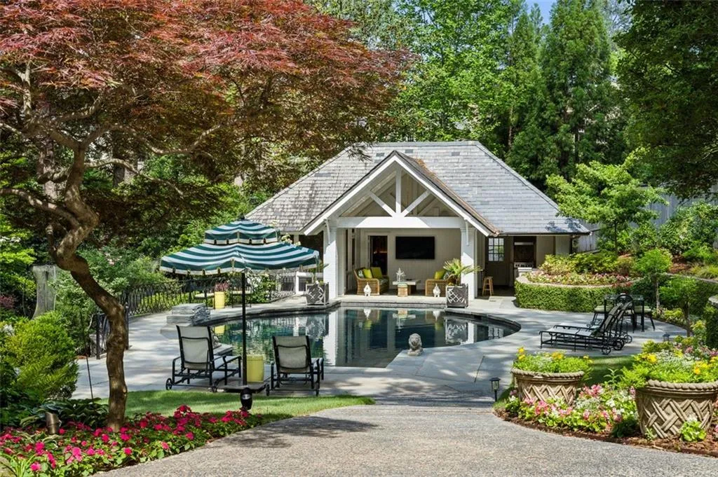 3086 Pine Valley Road, Atlanta, Georgia 30305, 4 Bedrooms Bedrooms, ,4 BathroomsBathrooms,Residential,For Sale,3086 Pine Valley Road,7648194