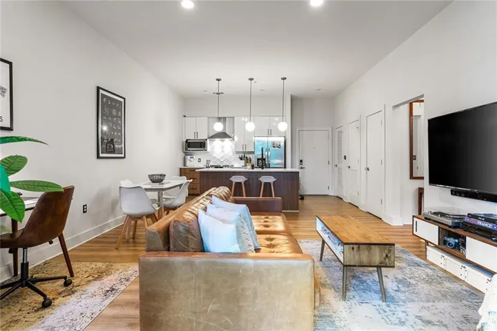 112 Rogers Street Ne Unit 204, Atlanta, Georgia 30317