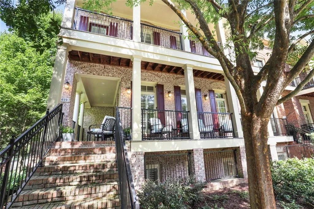 619 Riverlawn Court, Atlanta, Georgia 30339, 4 Bedrooms Bedrooms, ,4 BathroomsBathrooms,Residential,Sold,619 Riverlawn Court,6936971