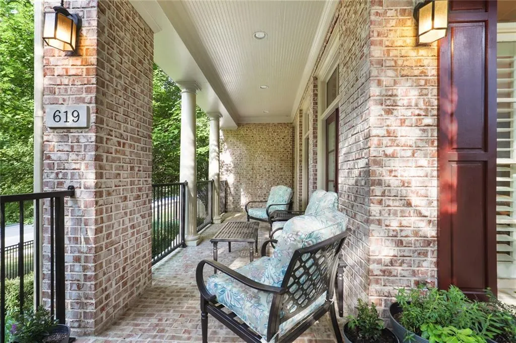 619 Riverlawn Court, Atlanta, Georgia 30339, 4 Bedrooms Bedrooms, ,4 BathroomsBathrooms,Residential,Sold,619 Riverlawn Court,6936971