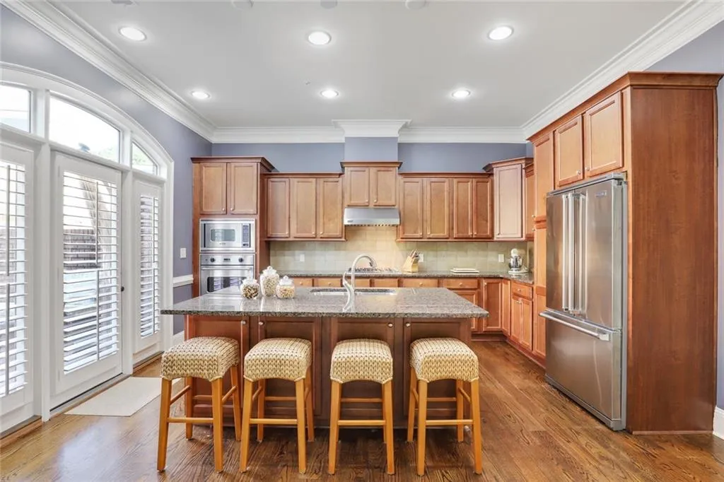 619 Riverlawn Court, Atlanta, Georgia 30339, 4 Bedrooms Bedrooms, ,4 BathroomsBathrooms,Residential,Sold,619 Riverlawn Court,6936971