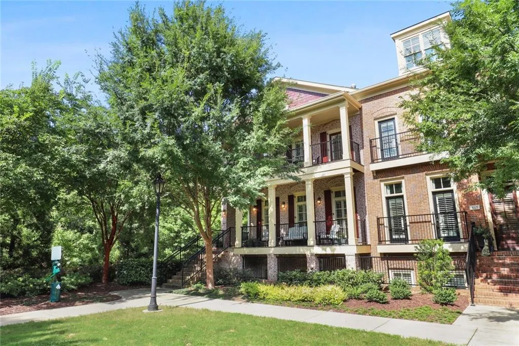 619 Riverlawn Court, Atlanta, Georgia 30339, 4 Bedrooms Bedrooms, ,4 BathroomsBathrooms,Residential,Sold,619 Riverlawn Court,6936971