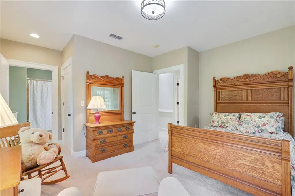 619 Riverlawn Court, Atlanta, Georgia 30339, 4 Bedrooms Bedrooms, ,4 BathroomsBathrooms,Residential,Sold,619 Riverlawn Court,6936971
