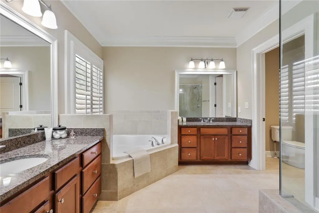 619 Riverlawn Court, Atlanta, Georgia 30339, 4 Bedrooms Bedrooms, ,4 BathroomsBathrooms,Residential,Sold,619 Riverlawn Court,6936971
