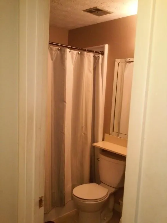 205 River Run Drive, Sandy Springs, Georgia 30350, 2 Bedrooms Bedrooms, ,2 BathroomsBathrooms,Residential,Sold,205 River Run Drive,6523272