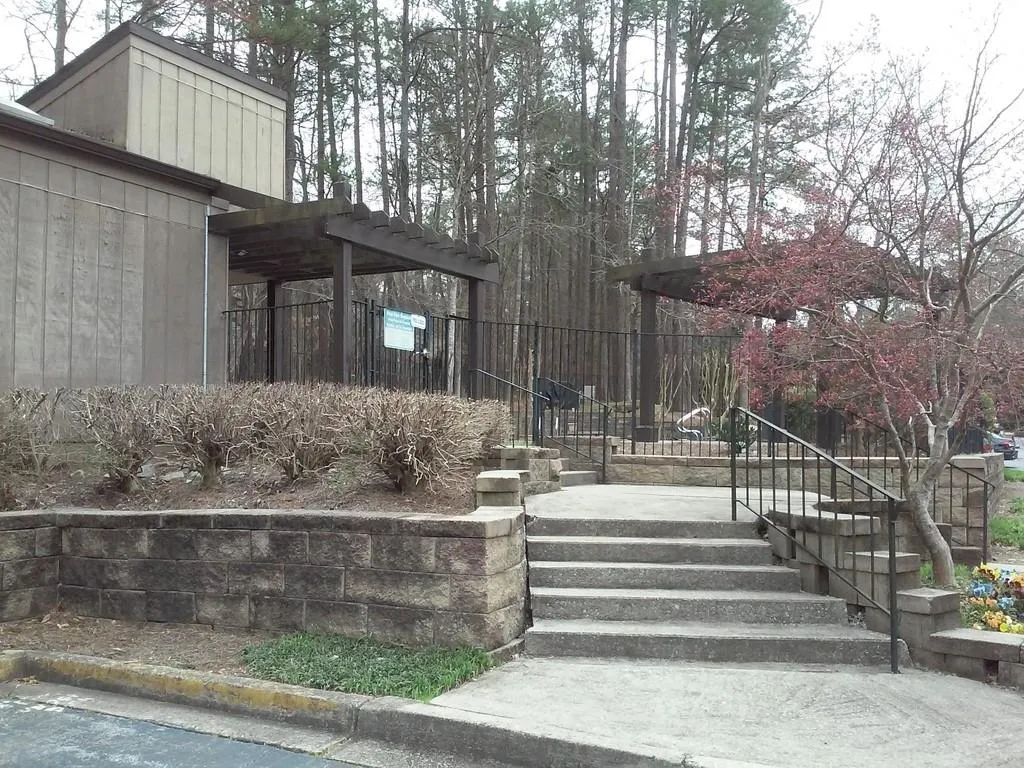 205 River Run Drive, Sandy Springs, Georgia 30350, 2 Bedrooms Bedrooms, ,2 BathroomsBathrooms,Residential,Sold,205 River Run Drive,6523272