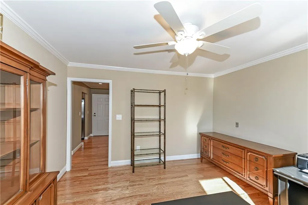300 Johnson Ferry Road Ne Unit B514, Sandy Springs, Georgia 30328, 2 Bedrooms Bedrooms, ,2 BathroomsBathrooms,Residential,Sold,300 Johnson Ferry Road Ne Unit B514,6668799