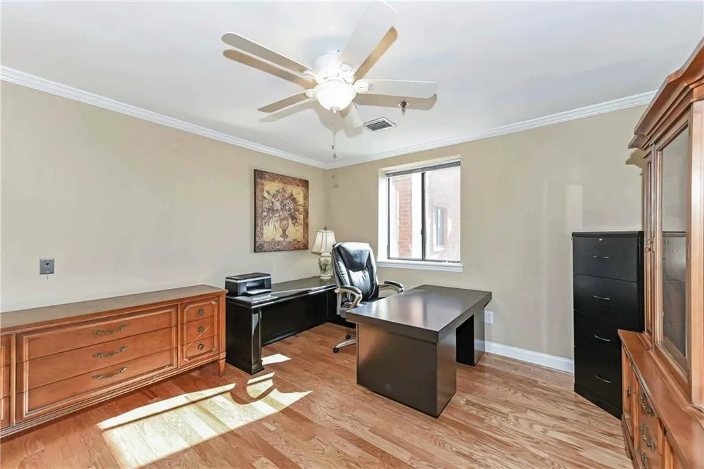 300 Johnson Ferry Road Ne Unit B514, Sandy Springs, Georgia 30328, 2 Bedrooms Bedrooms, ,2 BathroomsBathrooms,Residential,Sold,300 Johnson Ferry Road Ne Unit B514,6668799