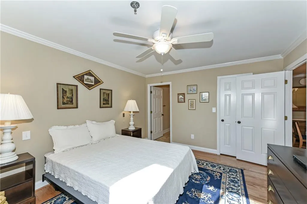 300 Johnson Ferry Road Ne Unit B514, Sandy Springs, Georgia 30328, 2 Bedrooms Bedrooms, ,2 BathroomsBathrooms,Residential,Sold,300 Johnson Ferry Road Ne Unit B514,6668799