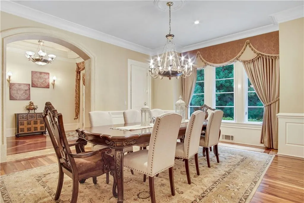 5151 Long Island Drive Nw, Atlanta, Georgia 30327, 5 Bedrooms Bedrooms, ,5 BathroomsBathrooms,Residential,Sold,5151 Long Island Drive Nw,6803747