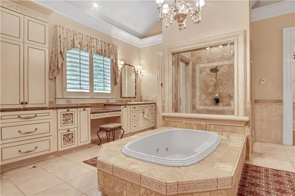 5151 Long Island Drive Nw, Atlanta, Georgia 30327, 5 Bedrooms Bedrooms, ,5 BathroomsBathrooms,Residential,Sold,5151 Long Island Drive Nw,6803747