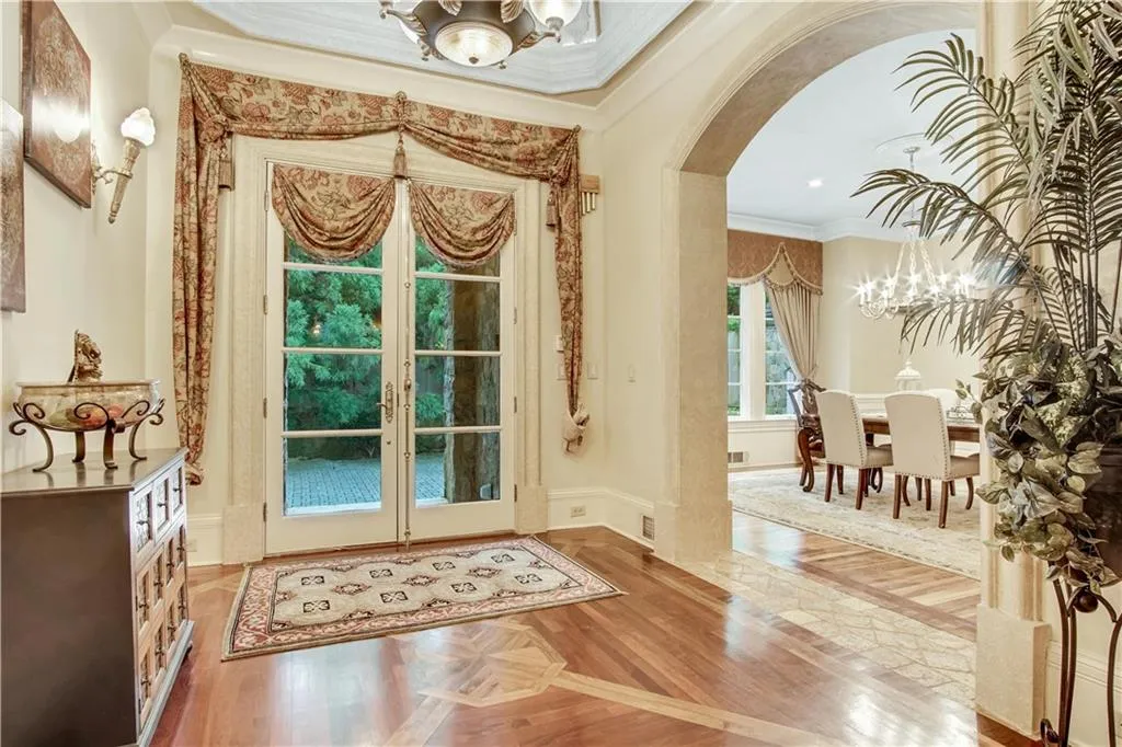 5151 Long Island Drive Nw, Atlanta, Georgia 30327, 5 Bedrooms Bedrooms, ,5 BathroomsBathrooms,Residential,Sold,5151 Long Island Drive Nw,6803747