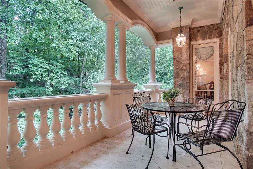 5151 Long Island Drive Nw, Atlanta, Georgia 30327, 5 Bedrooms Bedrooms, ,5 BathroomsBathrooms,Residential,Sold,5151 Long Island Drive Nw,6803747