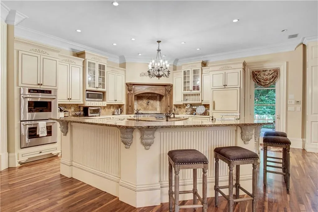 5151 Long Island Drive Nw, Atlanta, Georgia 30327, 5 Bedrooms Bedrooms, ,5 BathroomsBathrooms,Residential,Sold,5151 Long Island Drive Nw,6803747