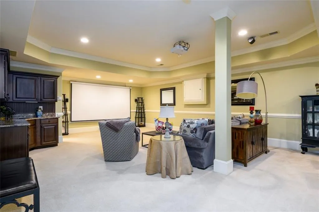 5332 Greenland Road Unit 102, Sandy Springs, Georgia 30342, 4 Bedrooms Bedrooms, ,4 BathroomsBathrooms,Residential,Sold,5332 Greenland Road Unit 102,7193665