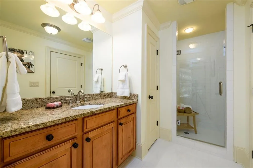 5332 Greenland Road Unit 102, Sandy Springs, Georgia 30342, 4 Bedrooms Bedrooms, ,4 BathroomsBathrooms,Residential,Sold,5332 Greenland Road Unit 102,7193665