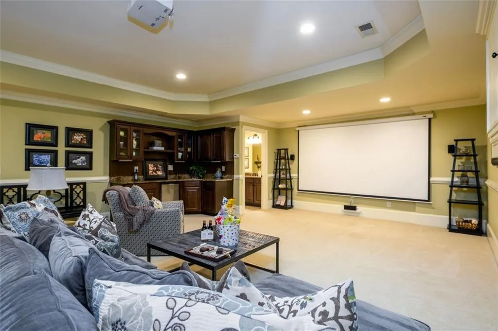 5332 Greenland Road Unit 102, Sandy Springs, Georgia 30342, 4 Bedrooms Bedrooms, ,4 BathroomsBathrooms,Residential,Sold,5332 Greenland Road Unit 102,7193665
