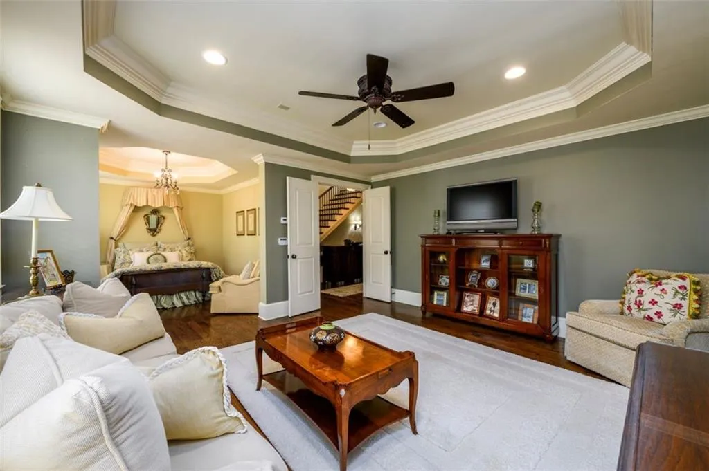 5332 Greenland Road Unit 102, Sandy Springs, Georgia 30342, 4 Bedrooms Bedrooms, ,4 BathroomsBathrooms,Residential,Sold,5332 Greenland Road Unit 102,7193665
